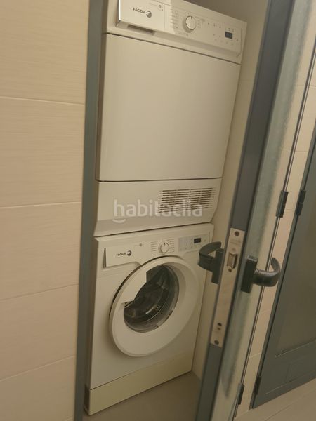 Foto a0f703f6-b9fb-49f5-a8a3-6d3548b1c88e. Casa adossada amb aparcament piscina a Ciutat Esportiva Elche / Elx