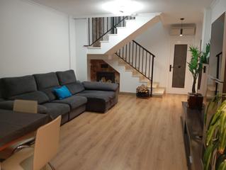 Maison à Ciutat Universitària. Mejor precio de la zona!! bungalow en urbanización con piscina!