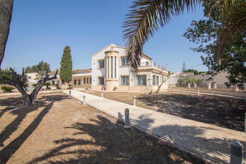 Foto 590f80cf-fbab-45fa-ad8c-f9ba713d54ff. Chalet with heating parking pool in Peña de las Águilas Elche / Elx