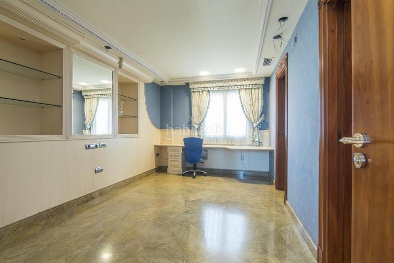 Foto db0afaa6-81b5-453a-b5ef-da8e88824b2c. Chalet with heating parking pool in Peña de las Águilas Elche / Elx