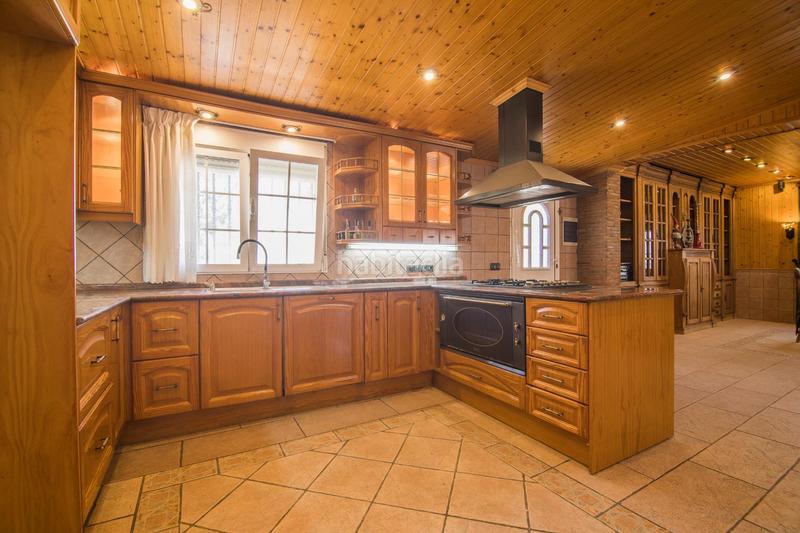 Foto f11bed28-d49f-41fd-b8bd-fca46b57b58c. Chalet with heating parking pool in Peña de las Águilas Elche / Elx