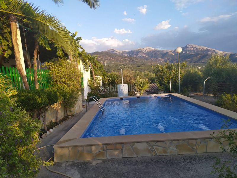 Foto f93dbf25-a909-4cbc-bc94-f00b9974c580. Masia amb calefacció aparcament piscina a Quesada
