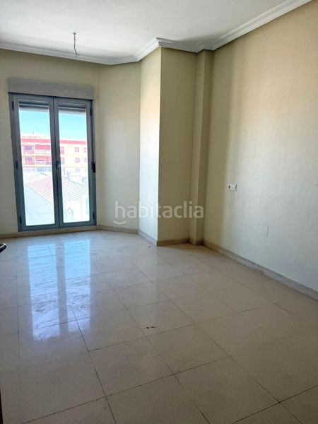 Foto a233fb08-2fa5-465b-a9ac-edc151306323. Pis amb aparcament a Albatera