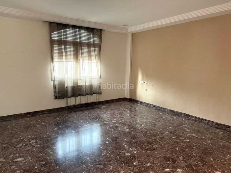 Foto 286dd302-a1c2-4737-a0b9-50bd61dd64ae. Xalet amb calefacció aparcament piscina a Ciutat Jardí - Torreta Verdí Elche / Elx