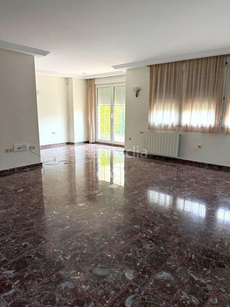 Foto aa5cf003-24b3-48bb-8685-381fcb2d0920. Xalet amb calefacció aparcament piscina a Ciutat Jardí - Torreta Verdí Elche / Elx