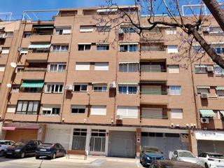 Appartement à Carrer clavells 34. Fantástico piso de 4 habitaciones en puerto de sagunto