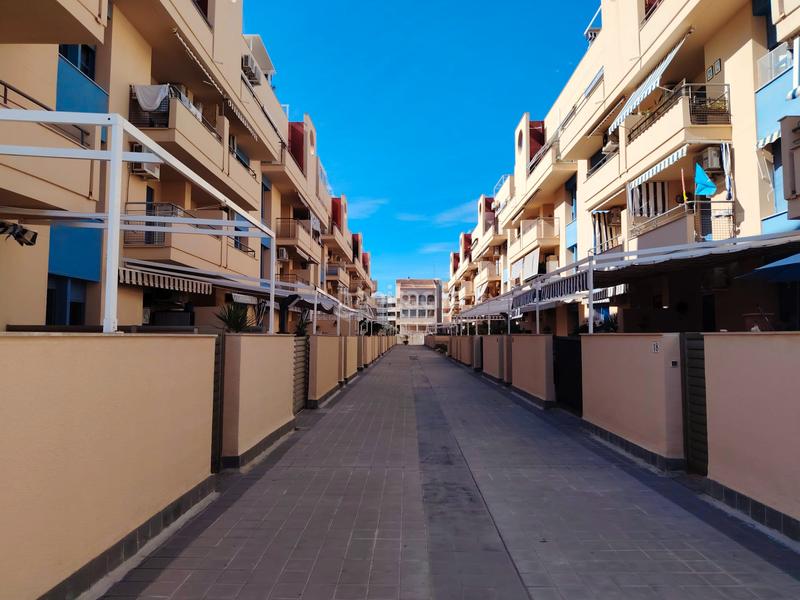 Foto f2d72ceb-9813-43a0-8f61-90516899f367. Attique avec chauffage dans Canet d´en Berenguer