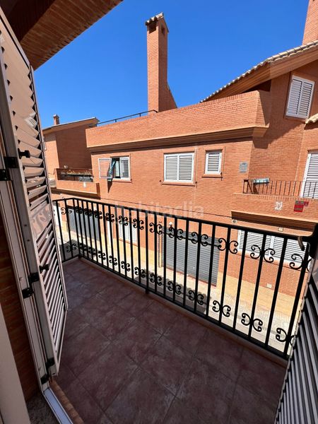 Foto 6f9a7955-d33c-41f2-99ca-9d65fa563169. Casa adossada amb calefacció aparcament a Nuevo Centro Sagunt