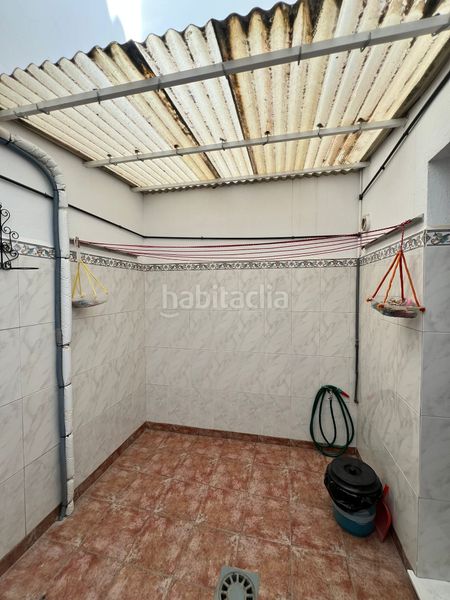 Foto 7139ae57-2d36-48c9-85bb-4eb69ba81271. Casa adossada amb calefacció aparcament a Nuevo Centro Sagunt