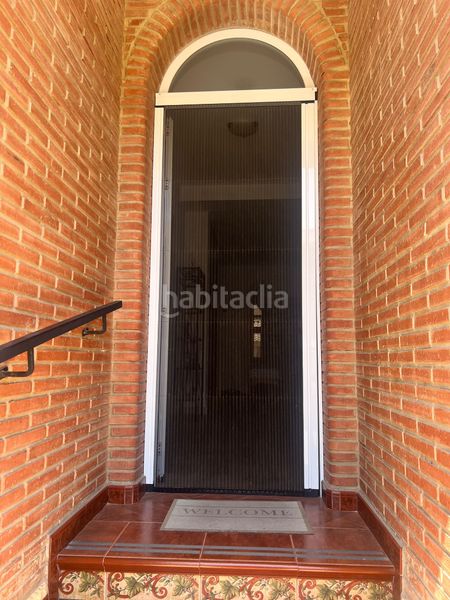 Foto 81ff0ef9-348b-4067-9c5f-e8cbc4b9800e. Casa adossada amb calefacció aparcament a Nuevo Centro Sagunt