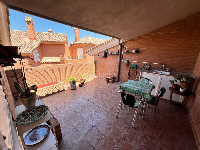 Foto ae31762e-e4fe-4155-bd12-a883c4841f45. Casa adossada amb calefacció aparcament a Nuevo Centro Sagunt