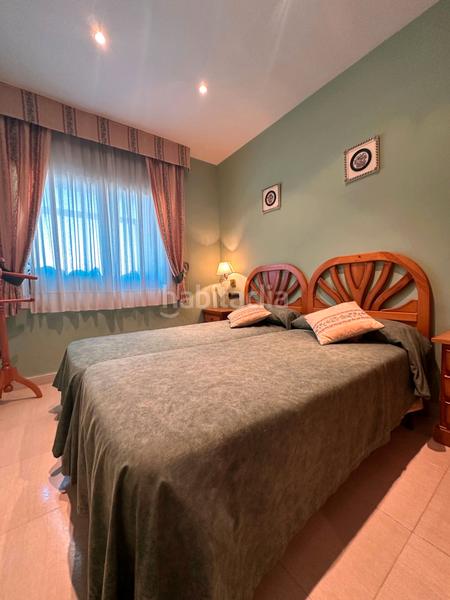 Foto c92e5846-6646-436f-aee1-8db1f2690bd6. Alquiler piso ?? amplio apartamento con terraza y vistas al mar – regueral, puerto en Cambrils