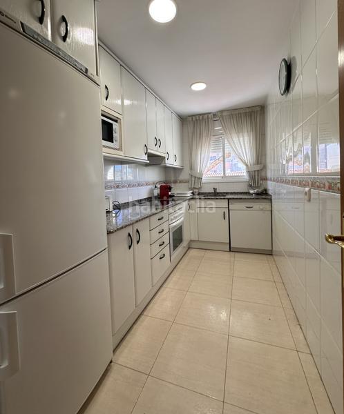 Foto e7e5e641-3d89-4a73-b489-f12354472d9e. Alquiler piso ?? amplio apartamento con terraza y vistas al mar – regueral, puerto en Cambrils