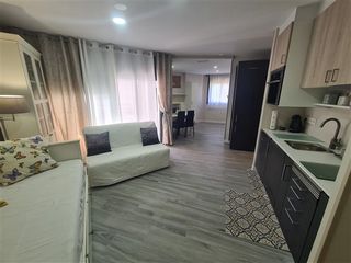 Rent Apartment in Avinguda de la llosa 9. Apartamento disponible para agosto 2026 con piscina y climatizac
