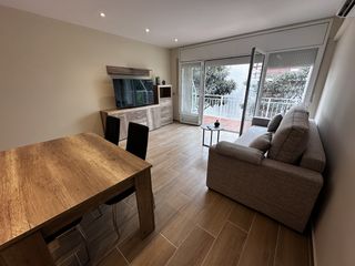 Miete Appartement in Avinguda enric granados 12. Disponible para los meses de invierno. de septiembre a junio, pa