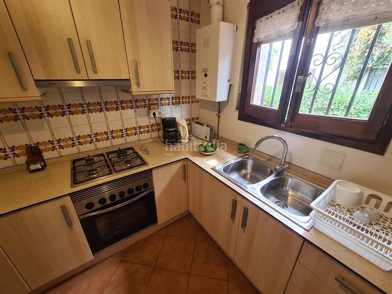 Foto 6d6c5455-ee10-4c71-9144-3d97a62442a5. Alquiler casa adosada ?? chalet individual con jardín – alquiler de temporada en Cambrils