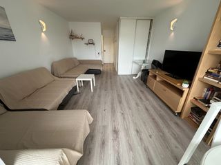 Miete Appartement in Regueral - Prat d'en Forés. Del 4 de septiembre 2026 al 30 de junio de 2027 ?? ¡atención! só