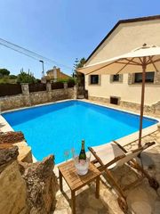 Chalet in Botarell. ?? casa en una sola planta en botarell – 1000 m² de parcela y 25