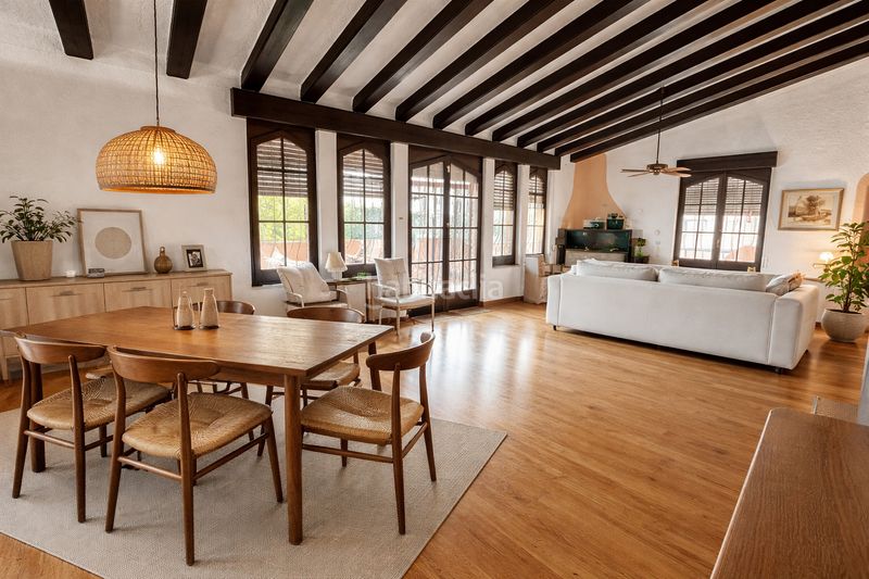 Foto e30574b0-122a-4e0f-9ac5-89a99d6ae0cb. Xalet amb xemeneia calefacció aparcament piscina a Cambrils