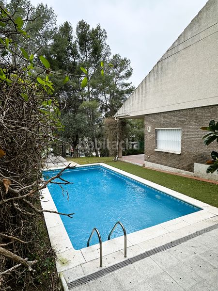 Foto 0fedc45c-4233-49c2-91cd-f58a71bb35ec. Xalet amb xemeneia calefacció aparcament piscina a Salou