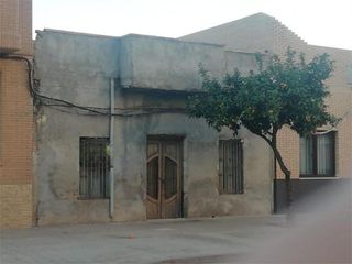 Piano terra in Avenida de Abril-9 de Octubre