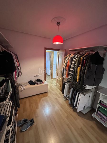 Foto 0db5e3ec-8440-4d4f-86ea-1d53708703bc. Àtic a Nuevo Centro Sagunt