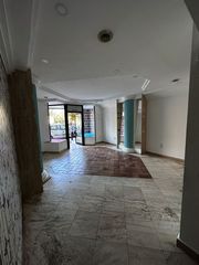 Lloguer Local Comercial a Avenida de Abril-9 de Octubre