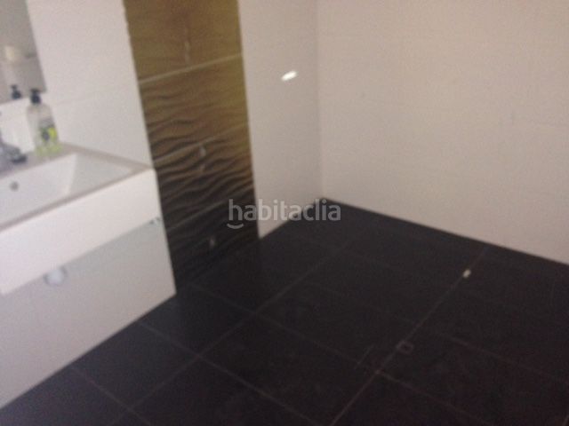 Foto 3e1f76e3-4e07-4bf4-a3a8-3510440fe070. Local comercial a San José-Los Metales Sagunt