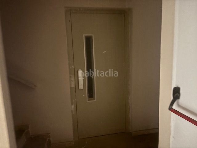 Foto 68fcdb86-cdb1-4f85-a16f-cc1550224cb3. Local comercial a Las Islas Sagunt