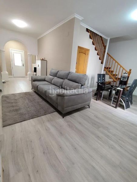 Foto 5f5c7cb3-643d-492a-880e-3e2664cc6bd0. Casa a playa puerto de Sagunto Sagunt