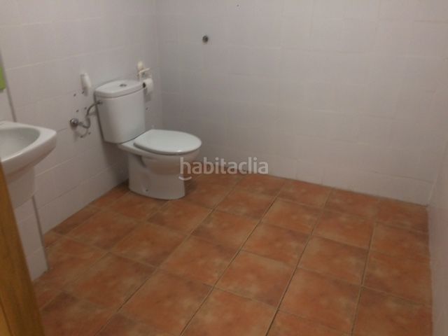 Foto 537d0ea2-cfd9-444d-a42f-846187187b27. Local comercial a Avenida de Abril-9 de Octubre Sagunt