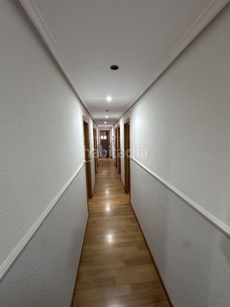 Foto 5c725d85-e153-4965-9d02-b45b64a5117c. Àtic a Nuevo Centro Sagunt