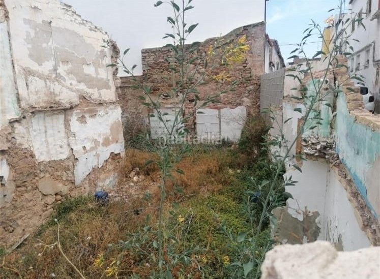 Foto bfcb3b80-58f7-4c96-8290-8e469e9d860e. Terreny residencial a Centro-El Castillo Sagunt