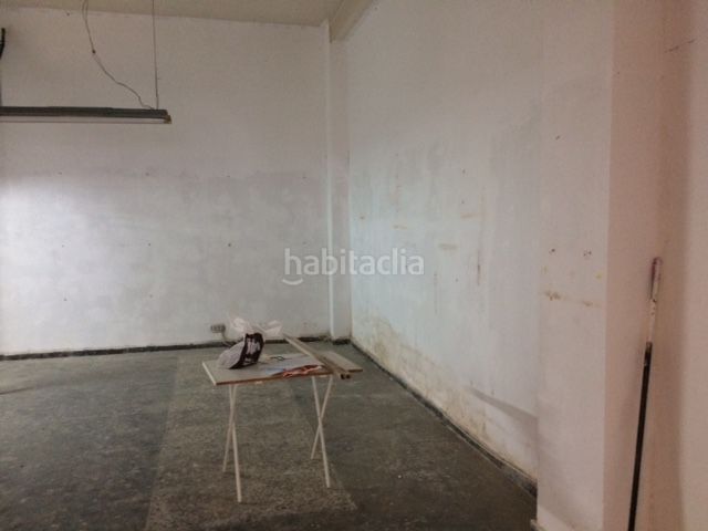 Foto 461545f1-1f60-4703-8ec3-2094cdcda630. Local comercial a Avenida de Abril-9 de Octubre Sagunt
