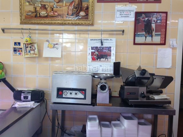 Foto c6b4aa0c-140d-49f9-8e54-d1adb5b63431. Local comercial a Nuevo Centro Sagunt