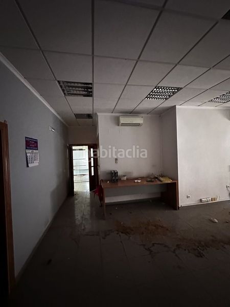 Foto 1c32fc14-bdda-4bd2-8e8f-b1c4d01956eb. Local comercial a Antiga Moreira Sagunt