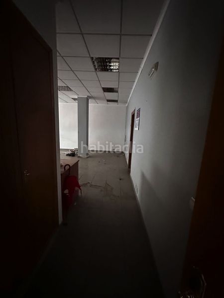 Foto 3afee468-2706-4f48-a53e-1e3e59b6a9ba. Local comercial a Antiga Moreira Sagunt