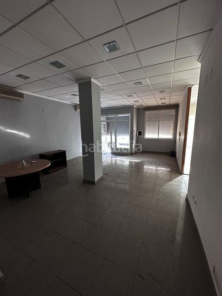 Foto 9a0bf877-1cd9-43ca-8e2f-0638bc7c3d95. Local comercial a Antiga Moreira Sagunt
