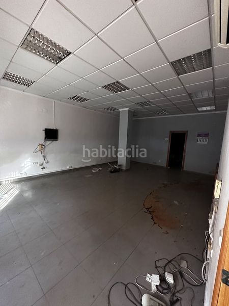Foto f1bb884d-b856-4cb0-bd66-c489332f1931. Local comercial a Antiga Moreira Sagunt