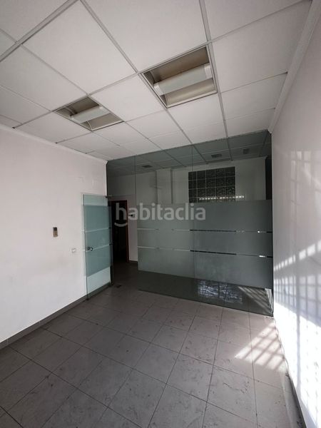 Foto f329968a-b9e9-4dd4-9825-2ee011fa9d77. Local comercial a Antiga Moreira Sagunt