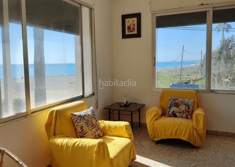 Foto 14340edc-a6bb-431c-8892-3503ef910b42. Casa amb aparcament a Almenara