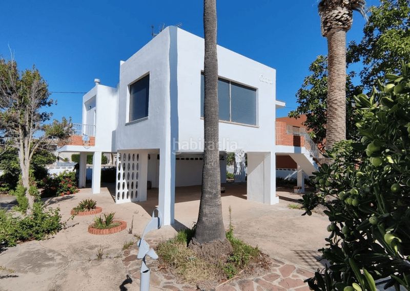 Foto 616f61d1-0dc6-487d-b777-d98d54045490. Casa amb aparcament a Almenara