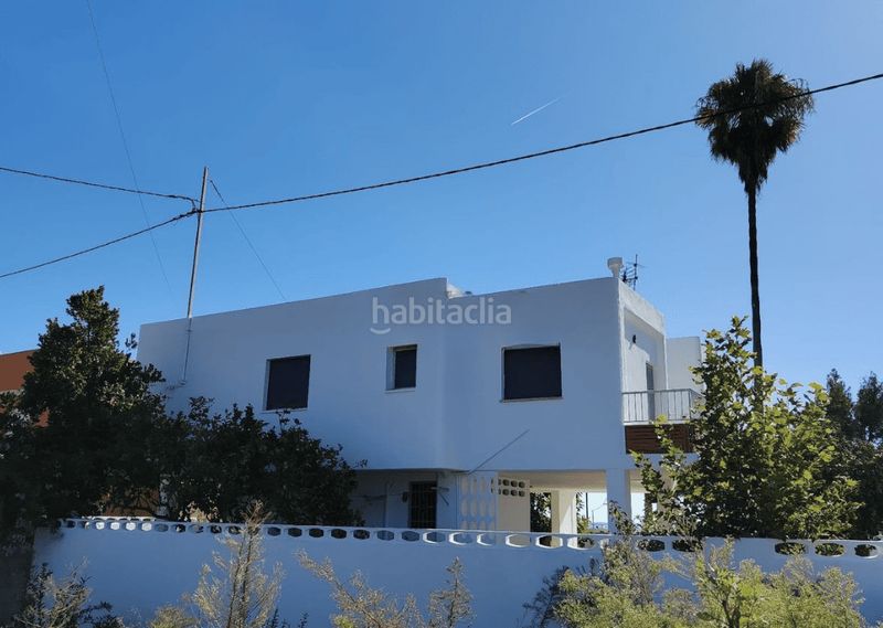 Foto 918a05c1-915b-43f6-806d-7c175956beb3. Casa amb aparcament a Almenara