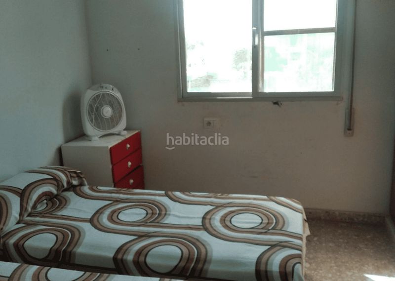 Foto b67f91f3-7e5e-4ca9-88a7-0b1f4853b38e. Casa amb aparcament a Almenara