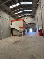 Nau industrial a Canet d´en Berenguer