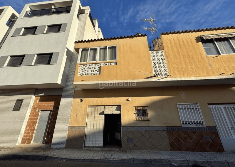 Foto ae4b73b6-559e-43e7-a5ea-8d4b0dc5f182. Casa a Chilches