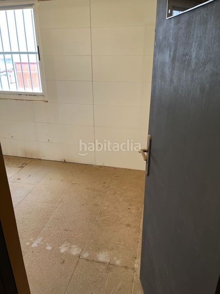 Foto 6c5e8566-ab73-4c0b-b76f-489afa3fcd58. Industrial building in Canet d´en Berenguer