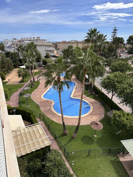Foto 8af06631-e908-4691-8ffa-ba2ef3422749. Lloguer àtic amb aparcament piscina a Canet d´en Berenguer