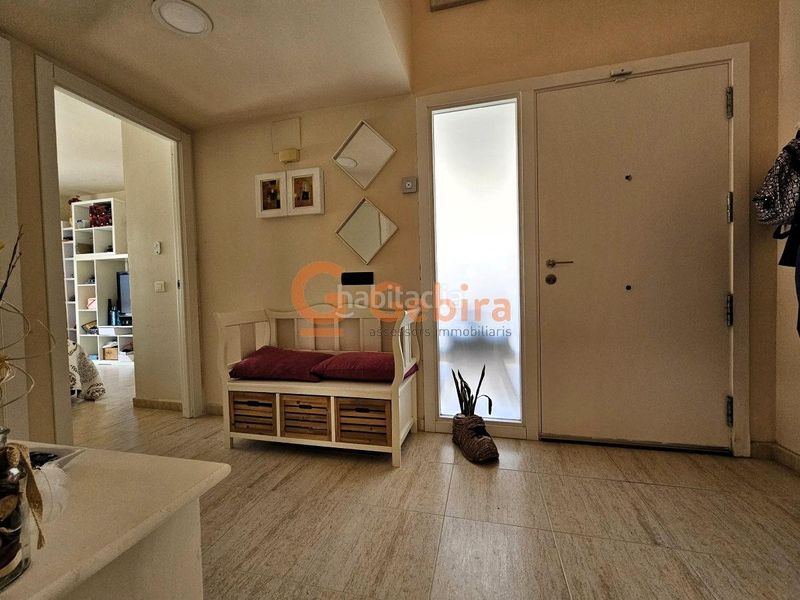 Foto 6ea2afd2-add8-41d0-a8b7-176d1eb5f406. Casa adosada bombazo en Mas Mel! apareada con piscina, vistas al mar y 4 habitaciones en Calafell