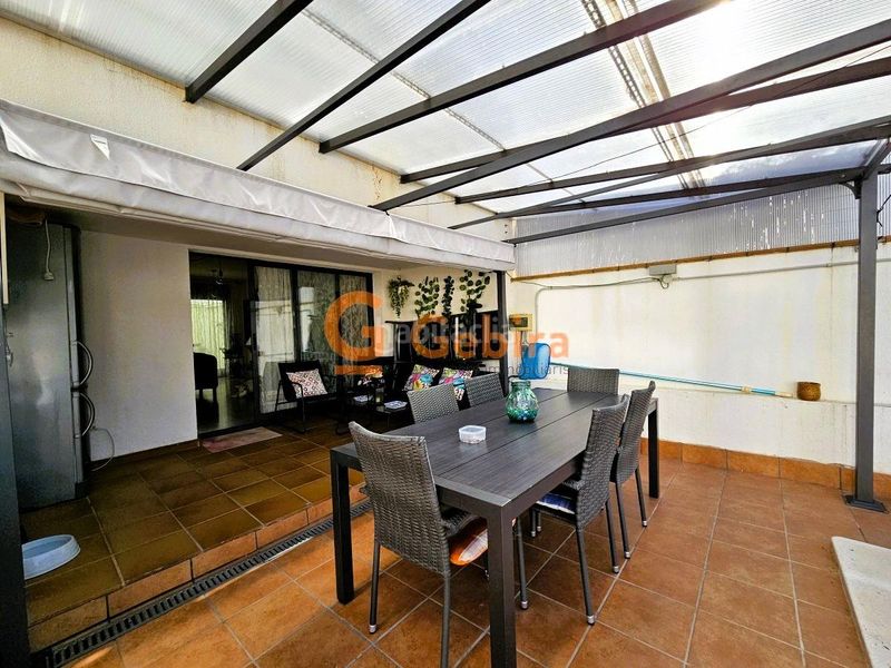 Foto 956d7f38-caf7-4544-ba91-b55f6ba6270b. Casa adossada amb calefacció aparcament piscina a Calafell